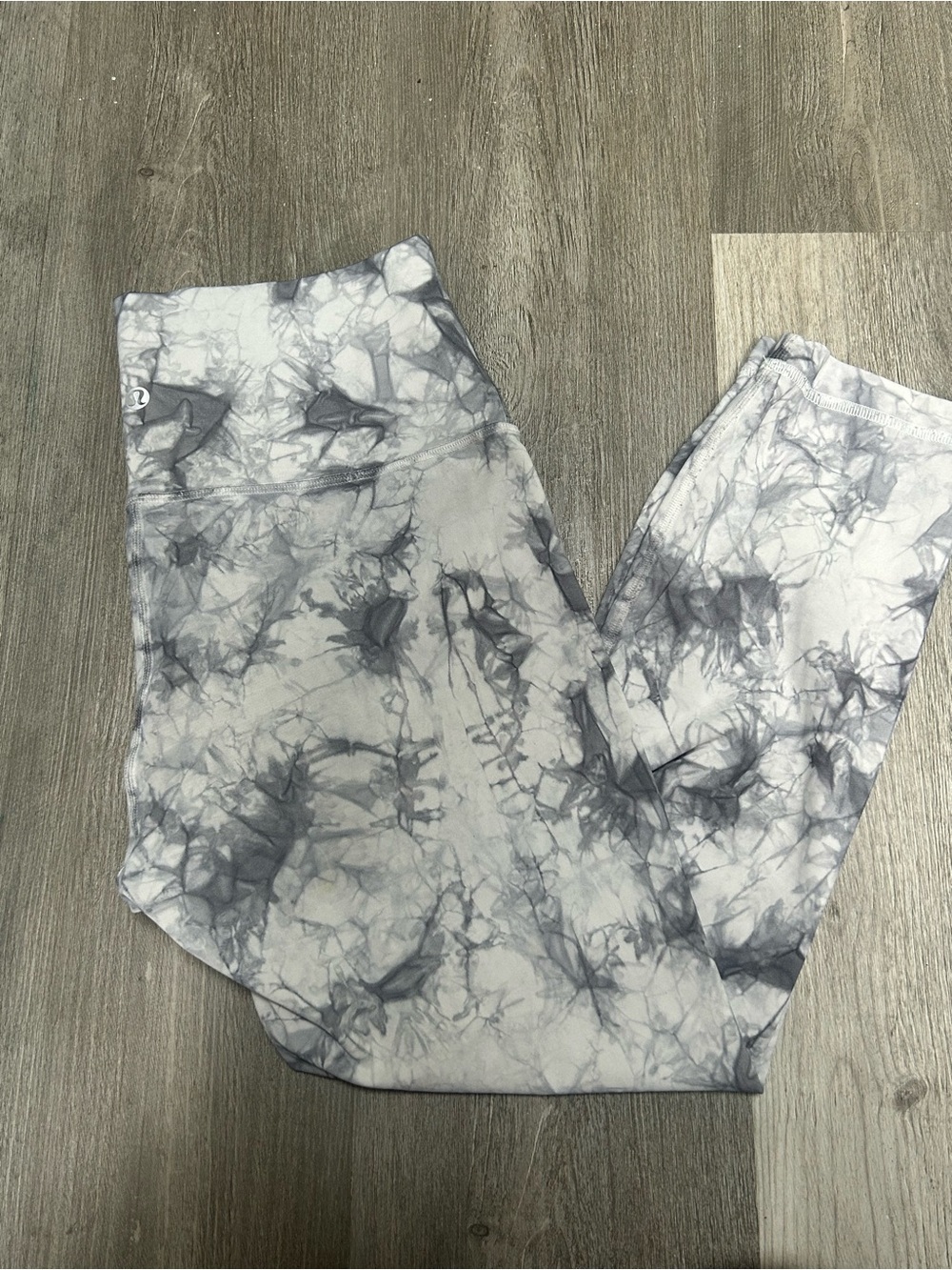 Lululemon Diamond die leggings | size 8